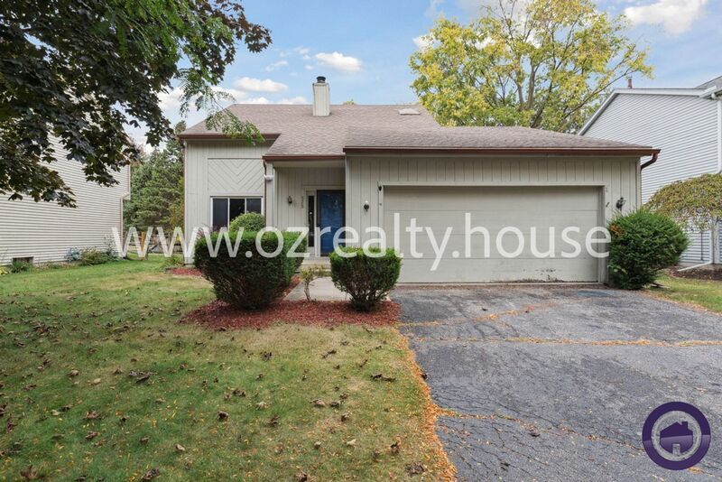 Primary Photo - 525 Bennington Dr