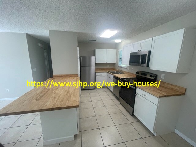 Foto del edificio - 3380 11th St