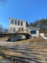 Building Photo - 856 Spriggs Rd