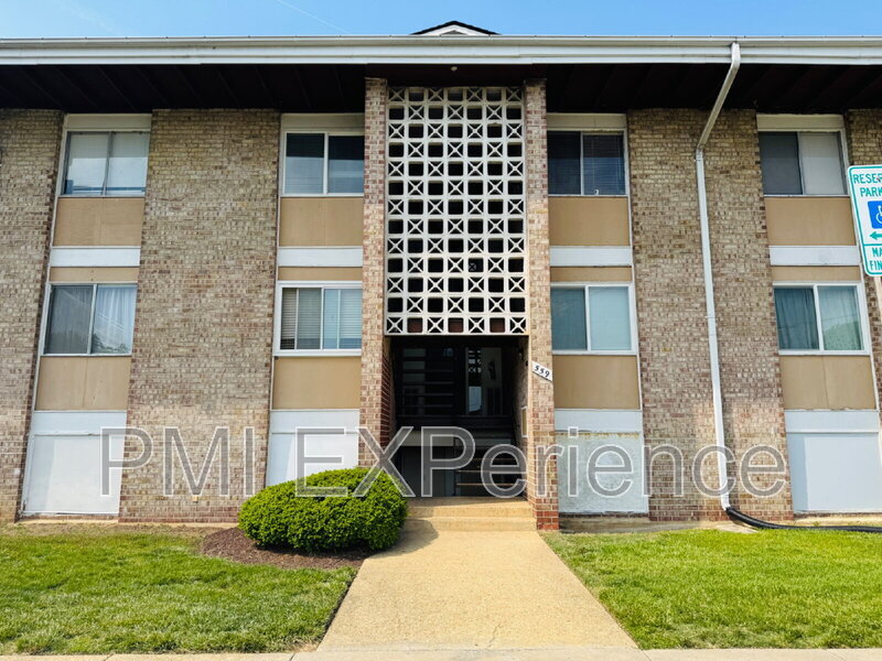 Foto principal - 559 Wilson Bridge Dr
