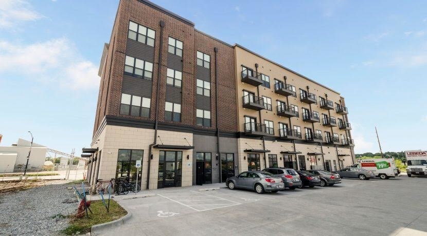 Foto principal - 304 1st Ave