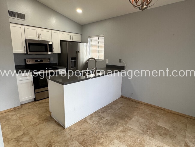 Photo - 117 W Concorda Dr House