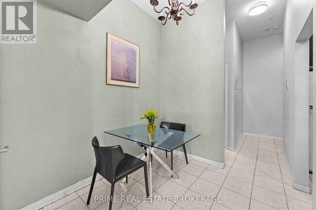 Photo du bâtiment - 366 Richmond St