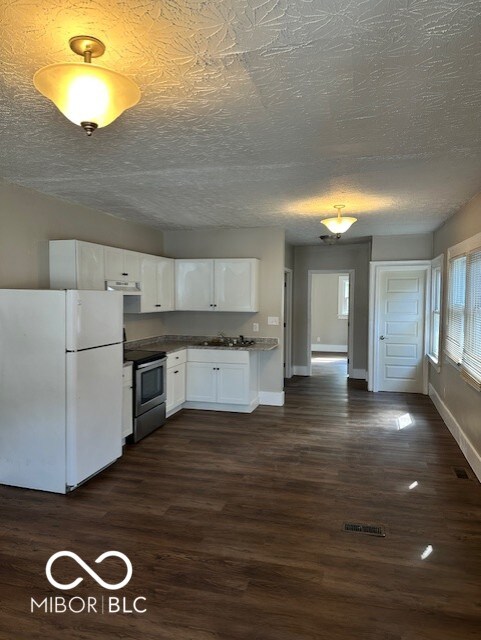 Foto del edificio - 3609 E Vermont St