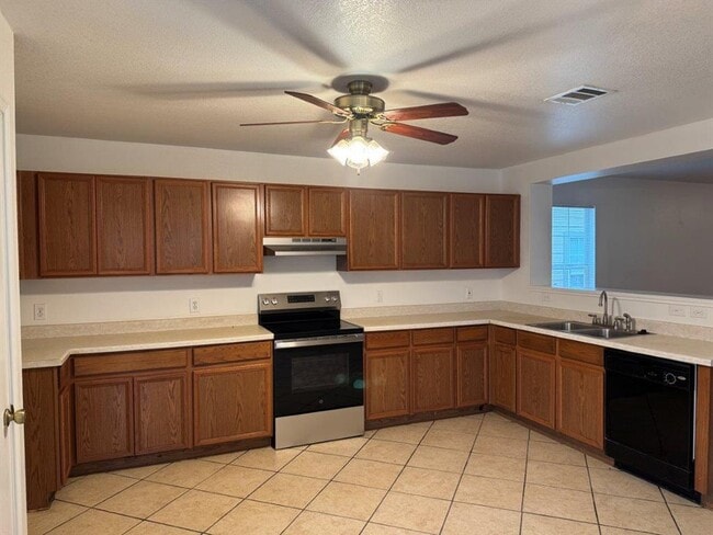 Building Photo - 13718 Merseyside Dr