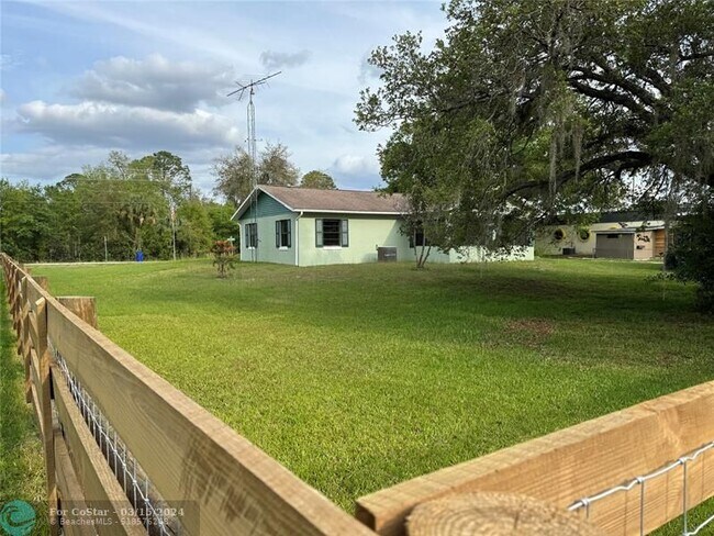 Building Photo - 6327 White Cedar Rd