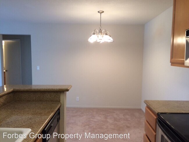 Building Photo - 2677 Somerset Park Cir