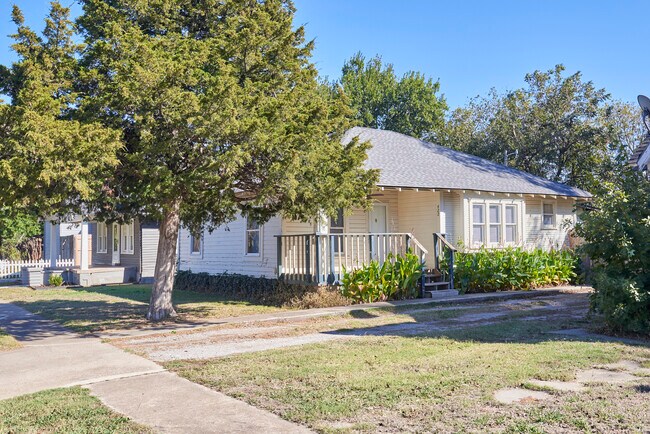 Foto del edificio - 422 E Eufaula St