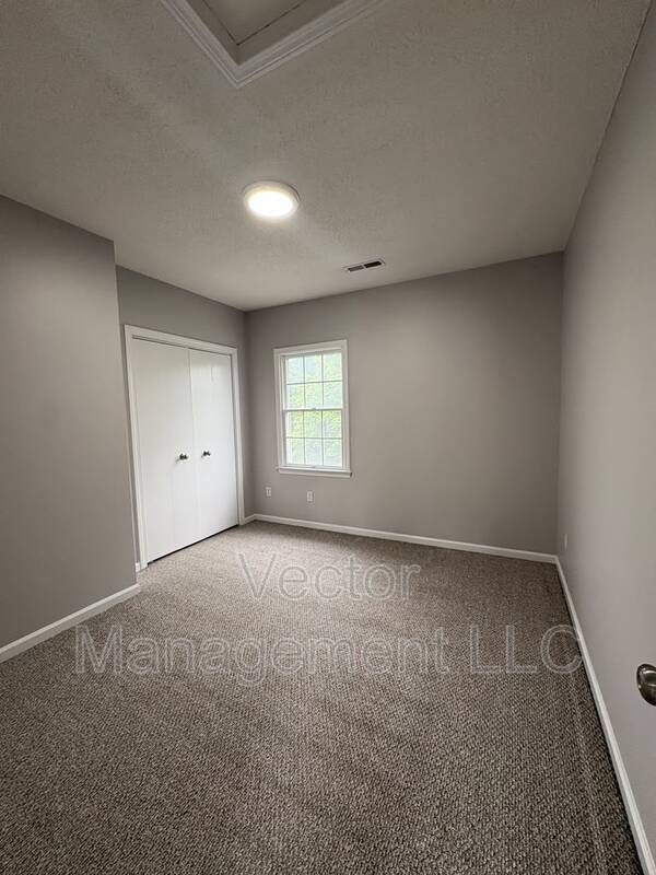 Foto del edificio - 2842 Dixwell Ave