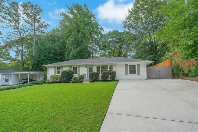 Building Photo - 2710 Dresden Dr