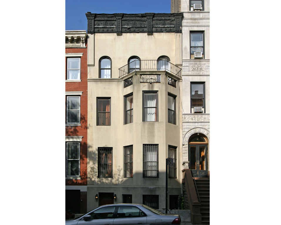 Building Photo - 25 W 83rd St