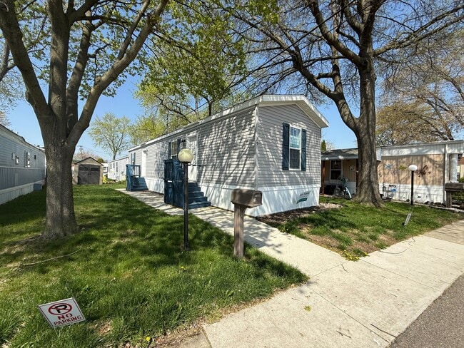 Building Photo - 79 Third St. Unit 79