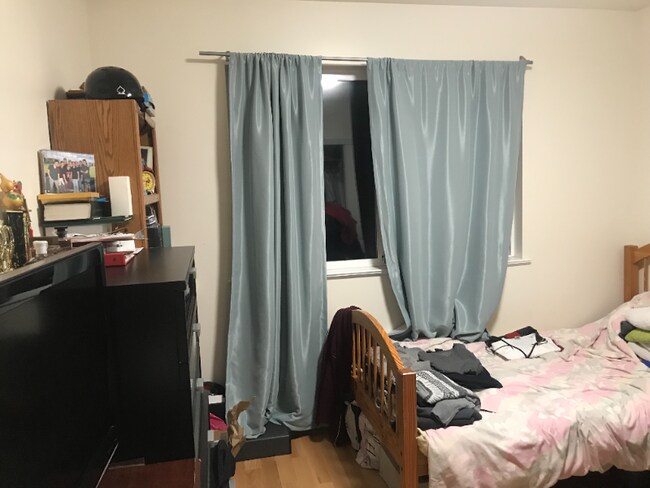 Foto del edificio - 2430 44th Ave