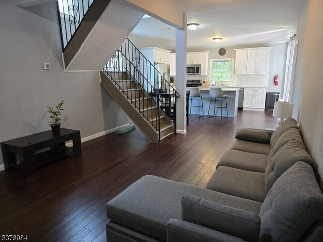 Building Photo - 358 N Haledon Ave