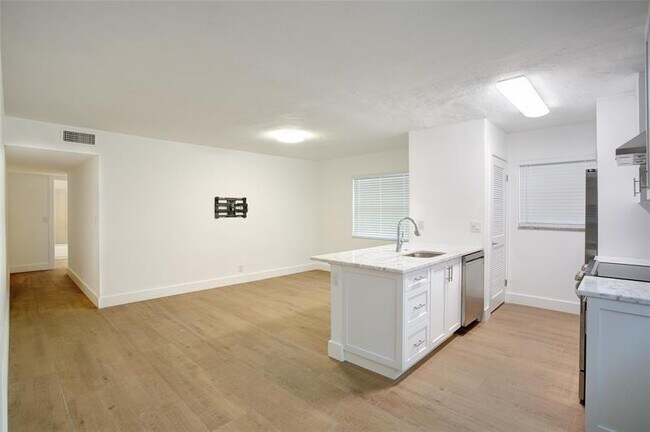 Foto del edificio - 530 S Federal Hwy