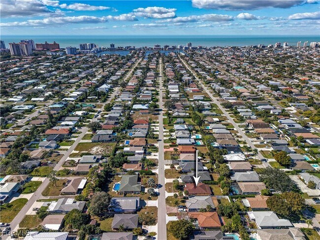 Foto del edificio - 759 96th Ave N