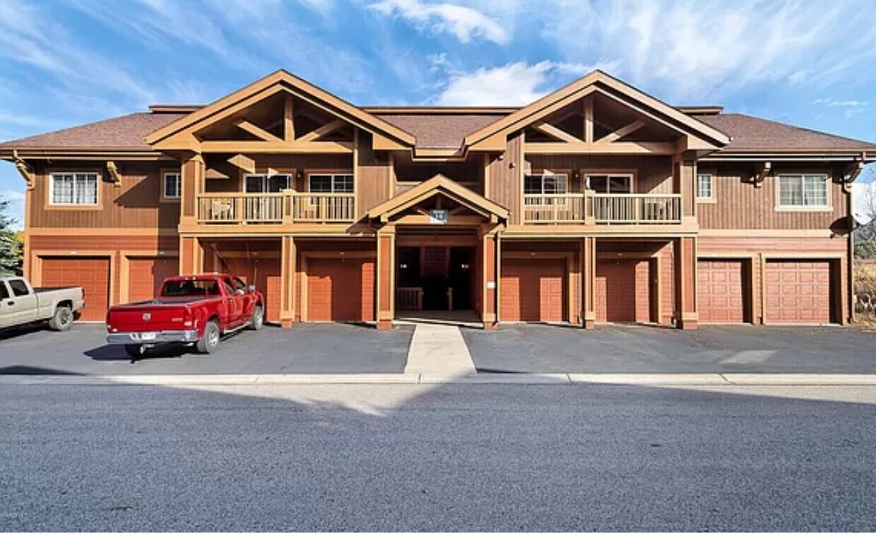 511 River View Dr Unit 1408, New Castle, CO 81647 Condo for Rent in