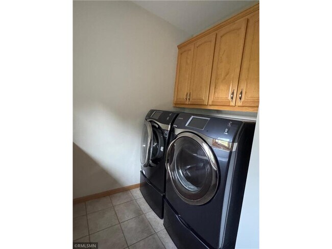 Foto del edificio - 3963 Garland Ln N