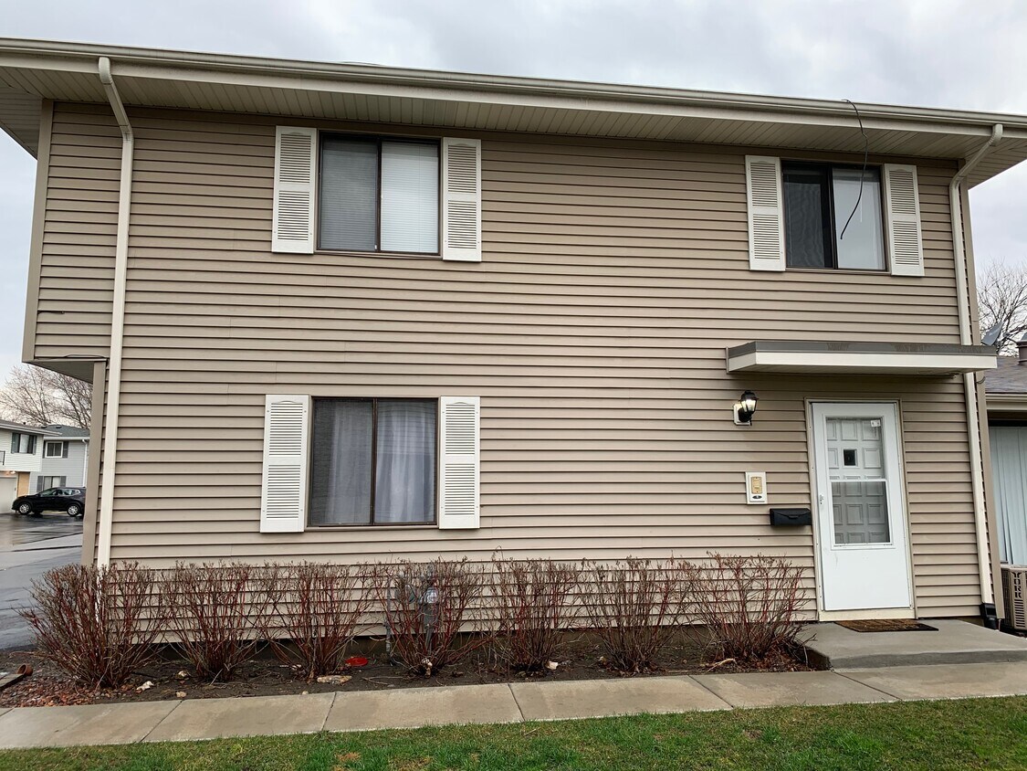 Foto principal - 1108 Quanset Ct