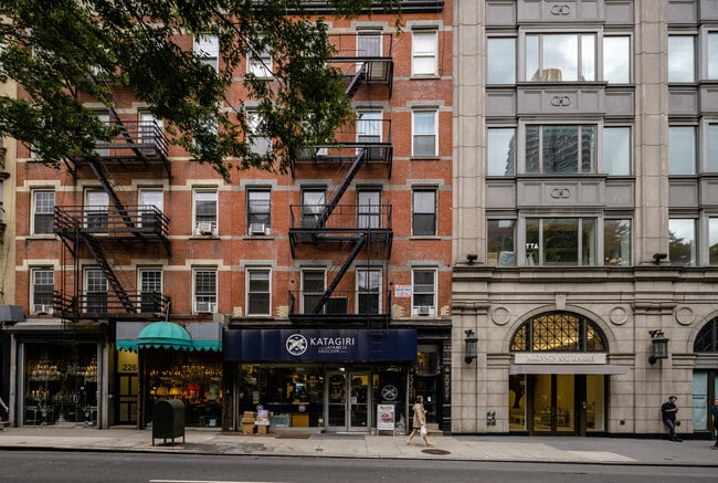 Building Photo - 224 E 59th St