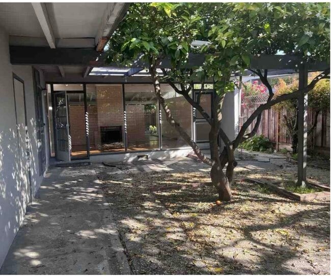 Building Photo - 229 Diablo Ave