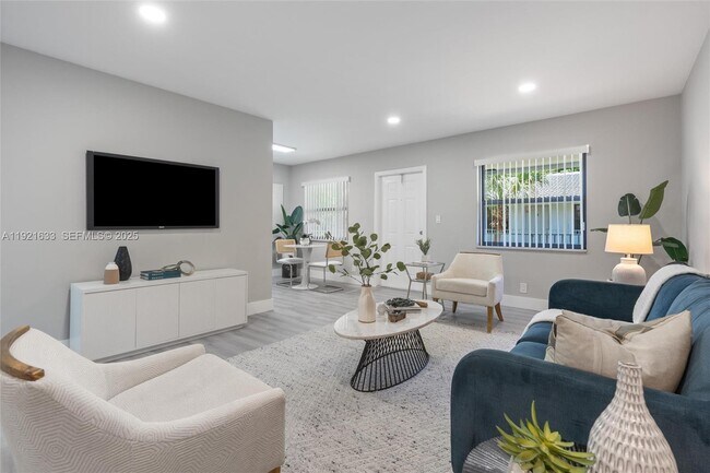 Foto del edificio - 1400 NE 5th Terrace