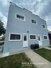 Building Photo - 904-904 Elsmere Ave