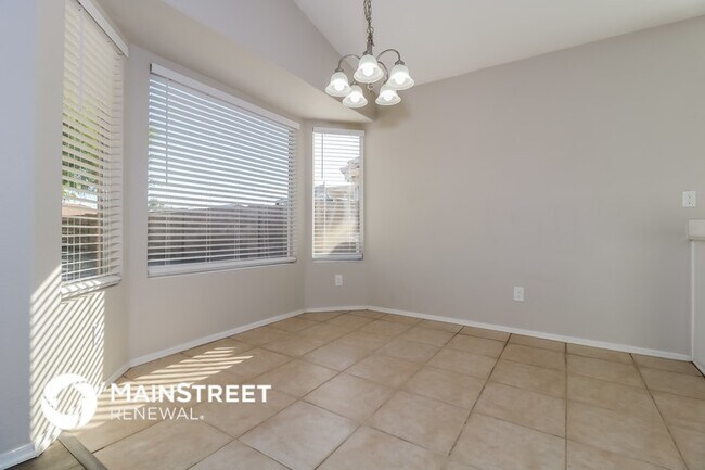 Foto del edificio - 12509 W Palm Ln