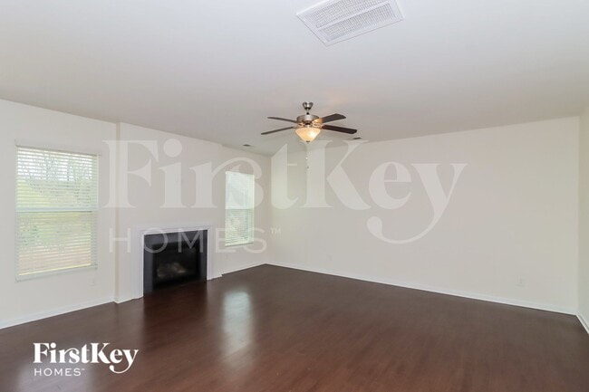 Building Photo - 114 Emperors Trl