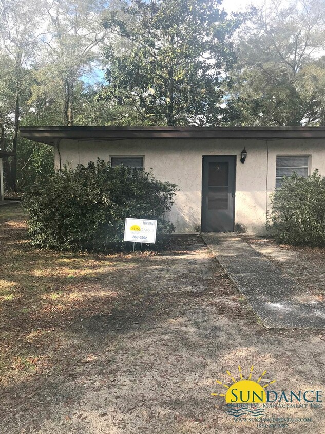 Primary Photo - Freshly Painted 1 Bedroom Unit in Fort Wal...