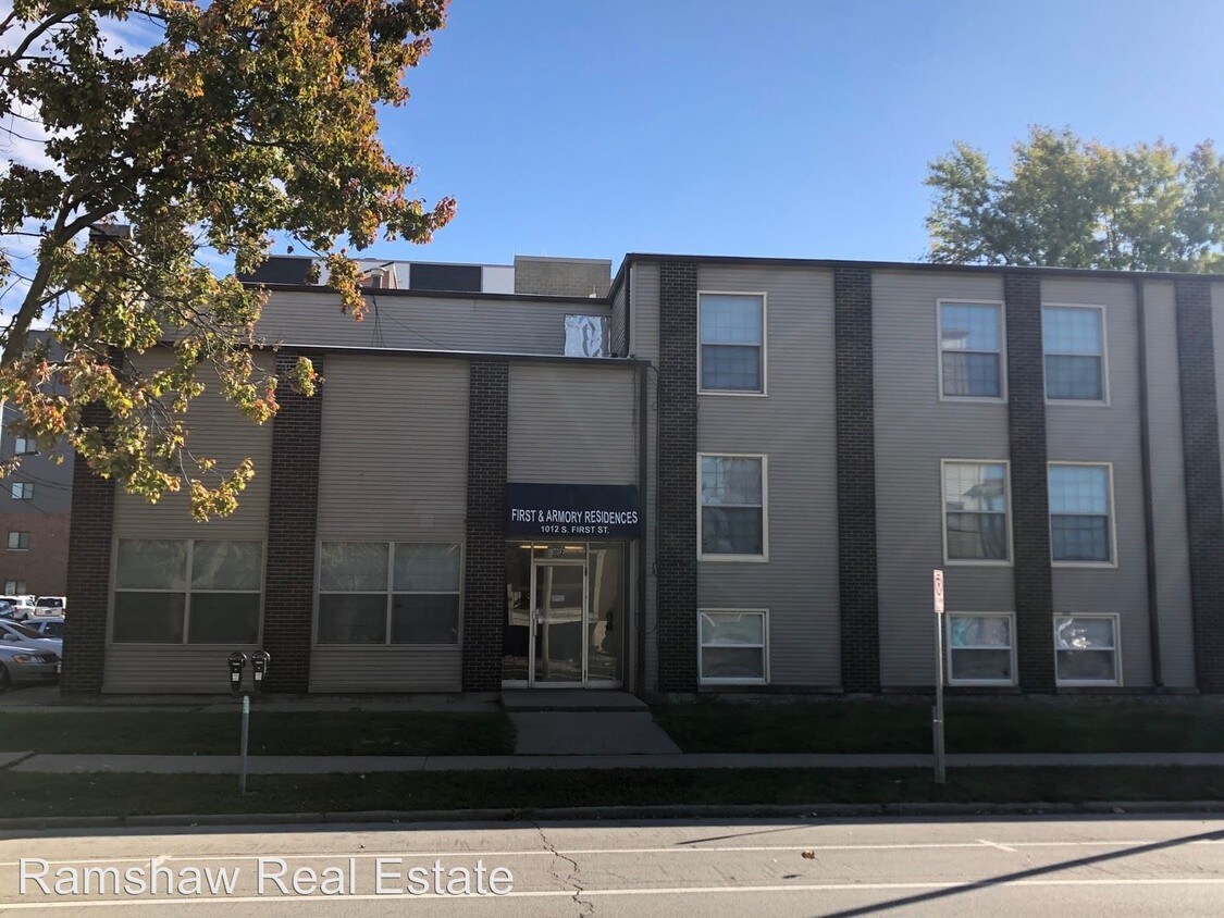 Foto principal - 2 br, 1 bath Room For Rent - 1012 S First St