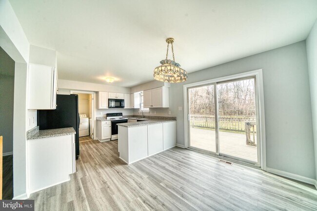 Foto del edificio - 1798 Ridge Rd