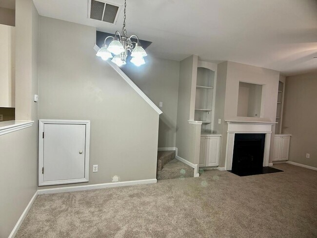 Foto del edificio - 157 Woodson Dr