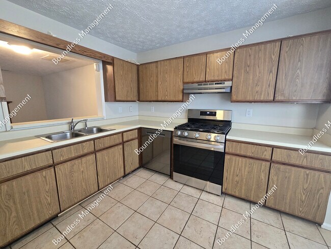 Foto del edificio - 1036 Thornwoode Ln