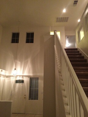 Building Photo - 8865 Kingswood Dr