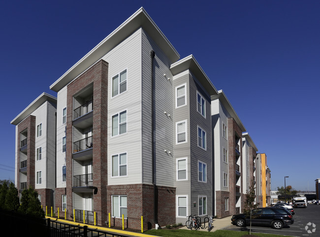 Building Photo - University Walk | Student Housing