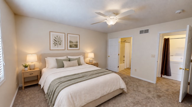 Building Photo - 3905 Marigold Dr