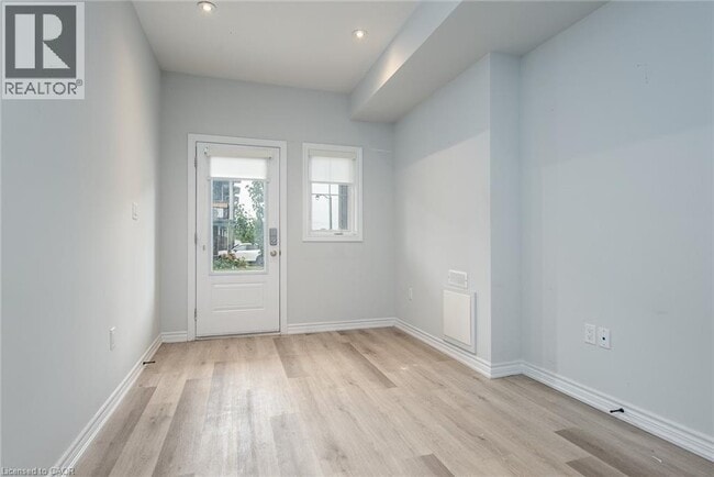 Building Photo - 124 Compass Trail