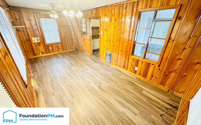 Foto del edificio - 4126 Meadow Dr