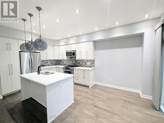 Photo du bâtiment - 421 Livery St