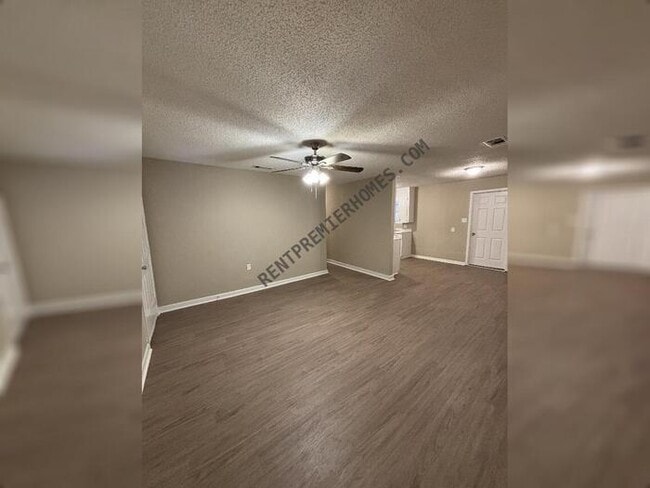 Building Photo - 607 S Jackson St