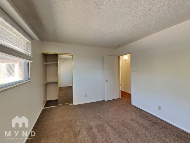 Foto del edificio - 2910 Apollo Way