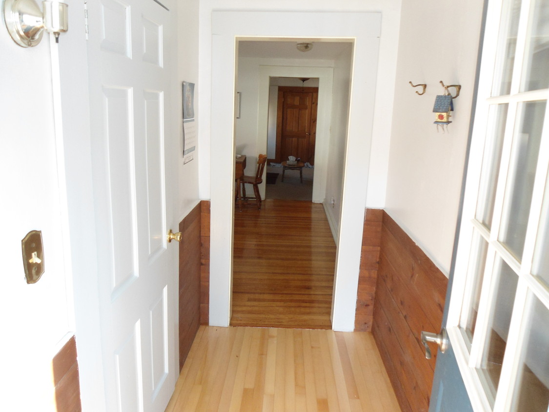 entry way - 32 Highland St