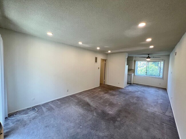 Foto del edificio - 3510 Clarington Ave