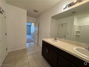 Building Photo - 18661 Miami Blvd