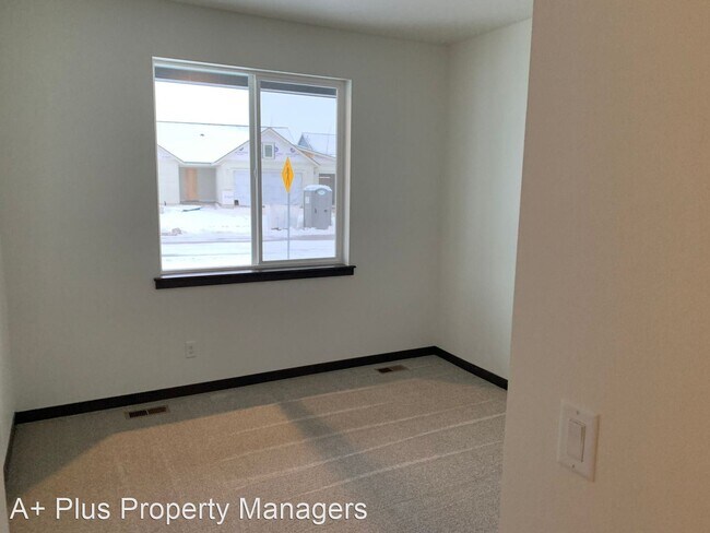 Building Photo - 3 br, 2 bath House - 6902 N Freestyle Dr