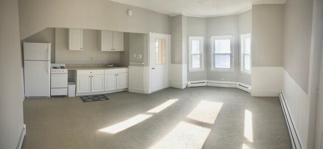 Building Photo - 167 Mammoth Rd