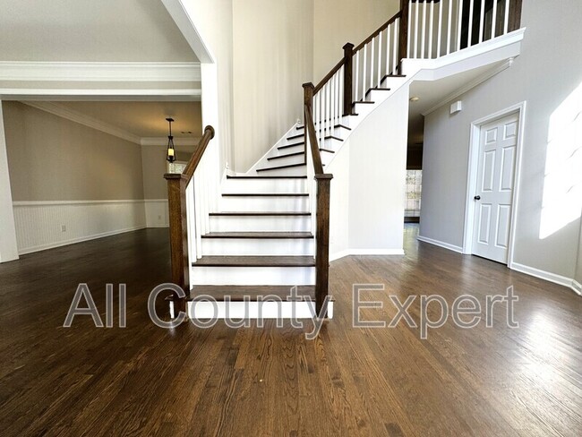 Foto del edificio - 4545 Sudbury Ct