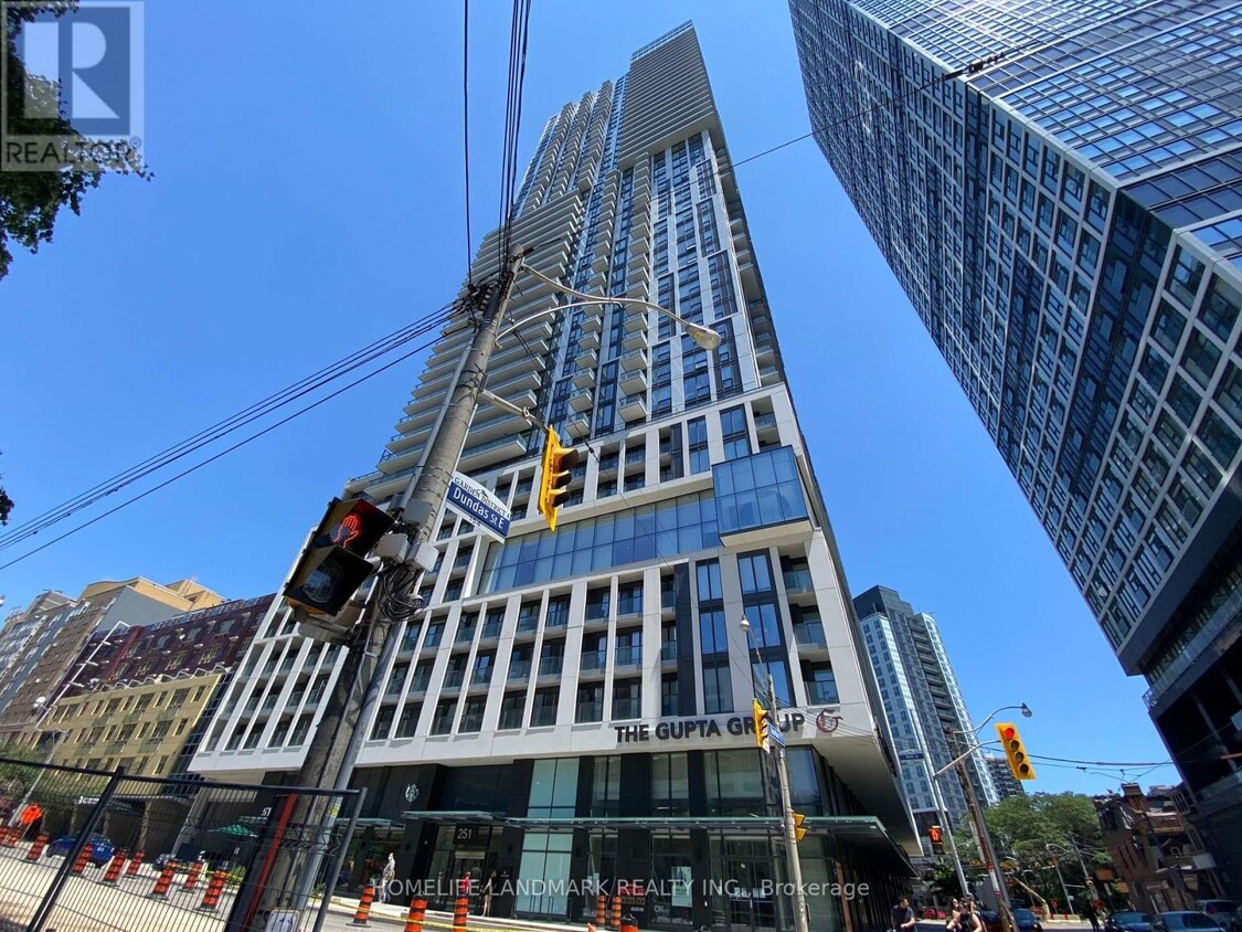 Primary Photo - 251-1251 Jarvis St