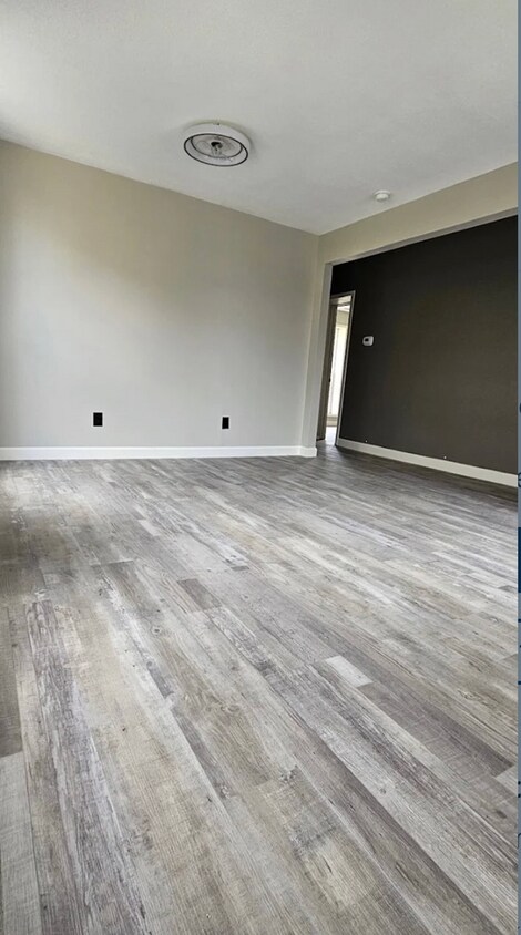 Foto del edificio - 703 W Adams St